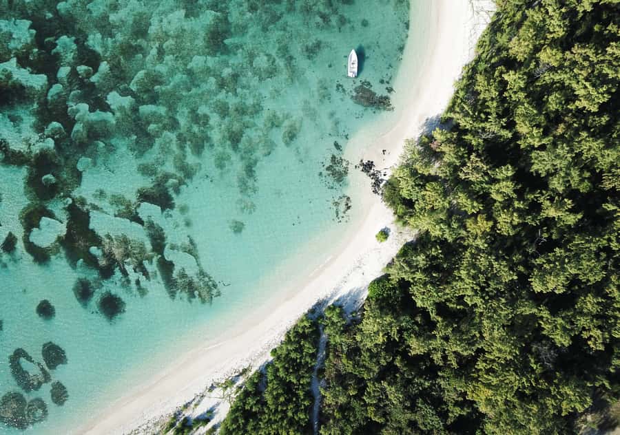5 Islands Boat Trip, Snorkeling and Lunch on Ile aux Cerfs - Speedboat Five Islands in Mauritius: your day starts at Trou D’eau Douce