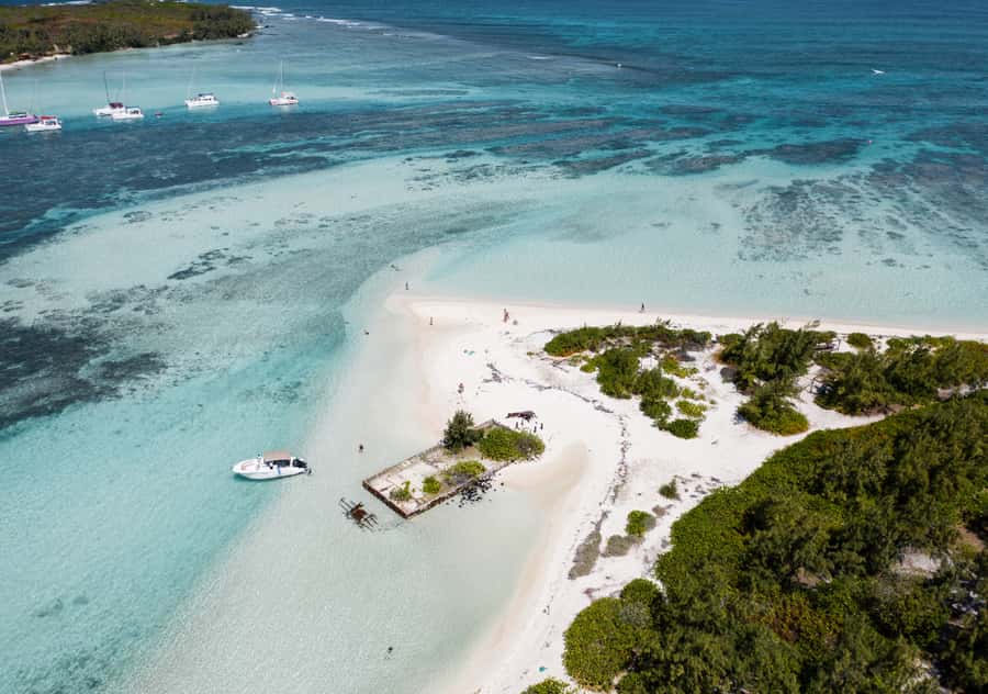 5 Islands Boat Trip, Snorkeling and Lunch on Ile aux Cerfs - Ile aux Cerfs: beach time that feels like a real reset