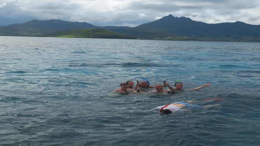 5 Islands Speedboat w/Snorkeling Sea Turtle + Lunch & Drinks - Speedboat Island Hopping: Ile aux Cerfs, then Grand River South East