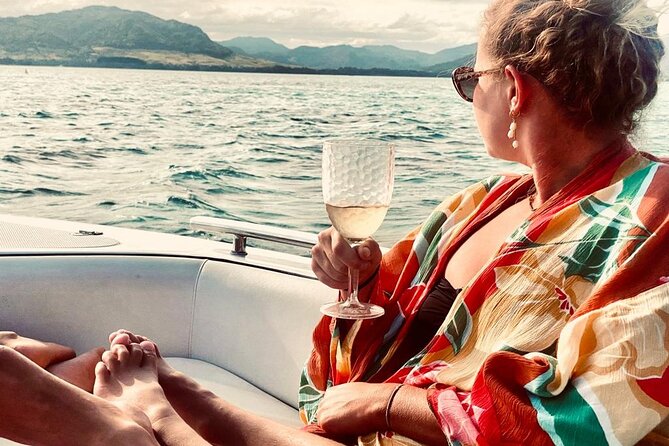 An Excursion of the South East Lagoon of Mauritius - The boat experience, private-group feel, and the role of the skipper