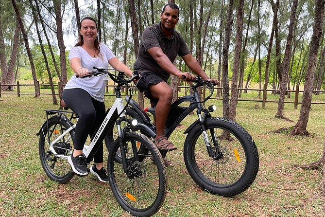 Authentic North East Coast E-bikes Guided Tour - Meeting at Storm E-bikes Tours and Getting Set Up Right