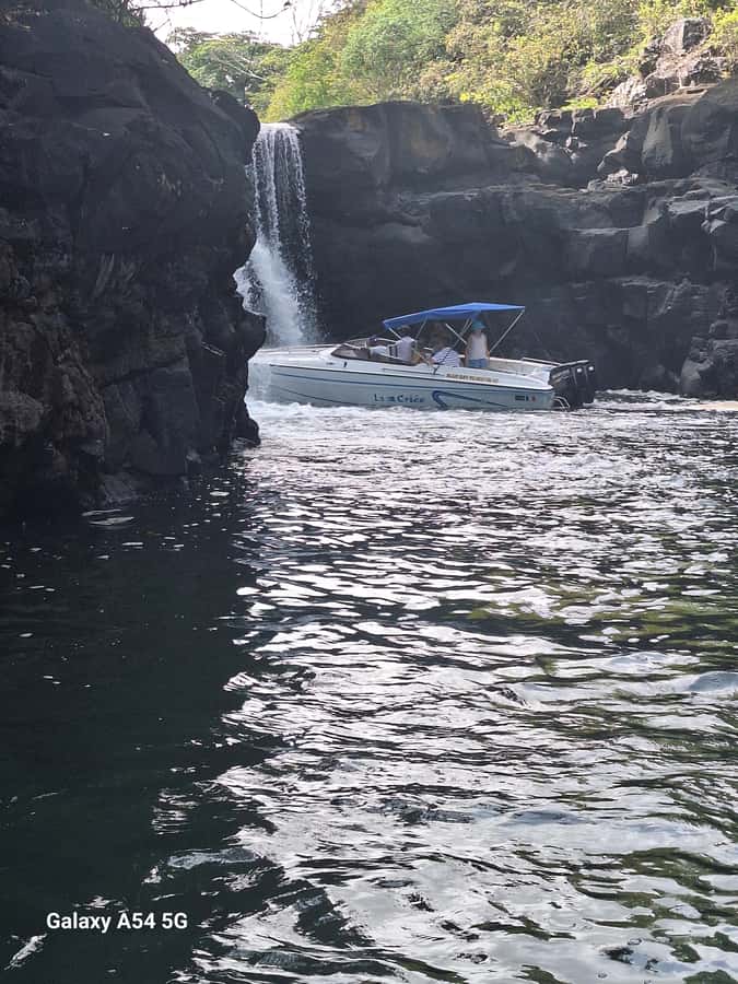 Blue bay: boat trip for ile au cerf (5 islands, barbecue) - Why this Blue Bay to Ile au Cerf day feels personal