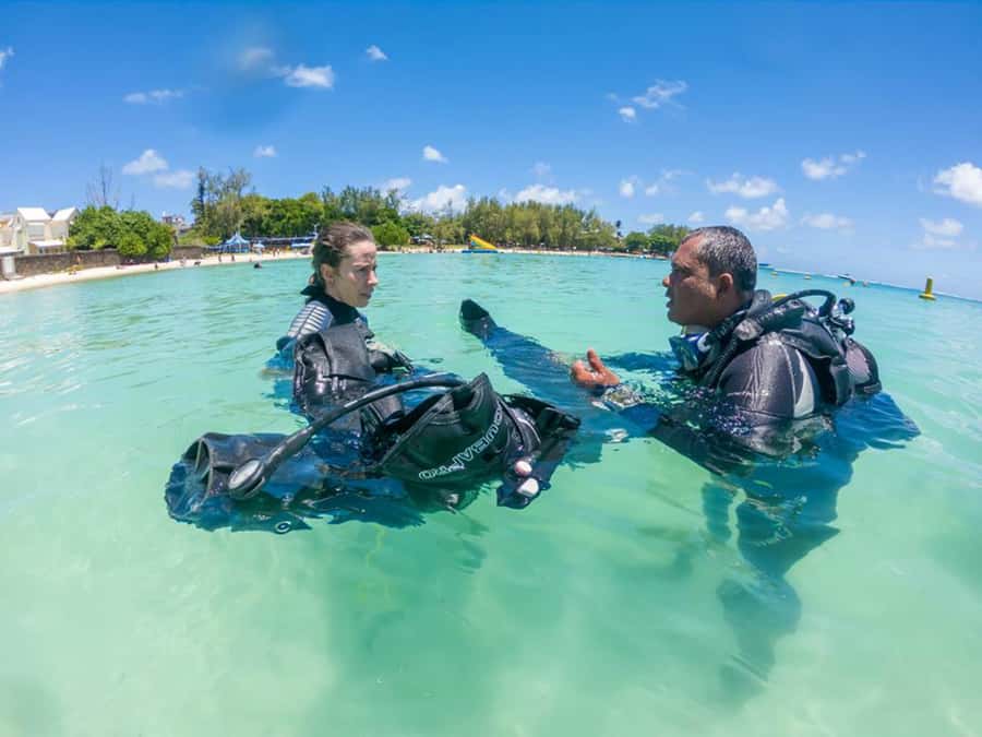 Blue Bay: LEARN TO DIVE TODAY with CORAL DIVING Team - What you learn first: gear setup and underwater breathing basics