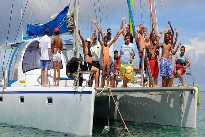 Catamaran, BBQ, Ile Gabriel , Ile Plate ,Coin de Mire - Grand Bassin Temples and the Human Side of the South