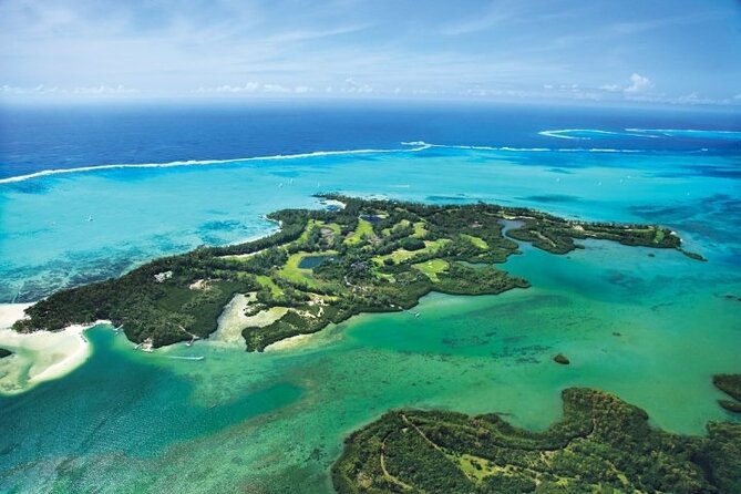 Catamaran Cruise: Isle aux Cerfs, Including BBQ Lunch, in Mauritius - Ile du Phare: The In-Between Island Stop