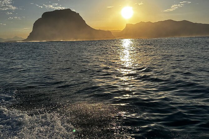 Eco-friendly Dolphin Watching Tour in Mauritius - Food and the family-friendly tone on board