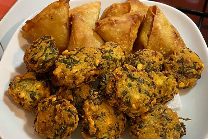 Food Tasting & Market Shopping: Private Guided Tour in PORT LOUIS - Aapravasi Ghat Museum time, 45 minutes with context