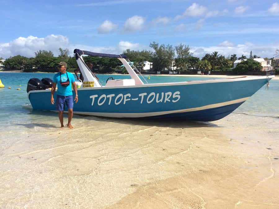 From Blue Bay: Ile aux Cerfs Speedboat Excursion with BBQ - Blue Bay Marine Park snorkeling: make the 35 minutes count