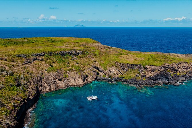 Full Day Catamaran Cruise - North Ilot Gabriel (sharing) - The 1h30 Sail North: Coin de Mire Photo Moments