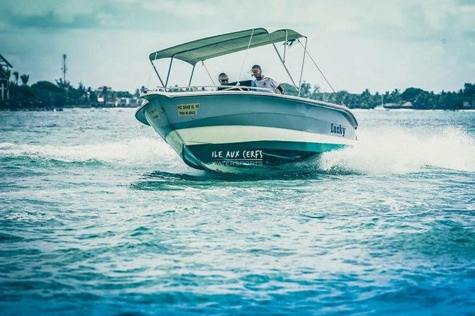 Full Day Ile aux Cerfs Speedboat Trip With Hotel Transfers (Private or Shared) - Speedboat Day Basics: What the Transport Feels Like
