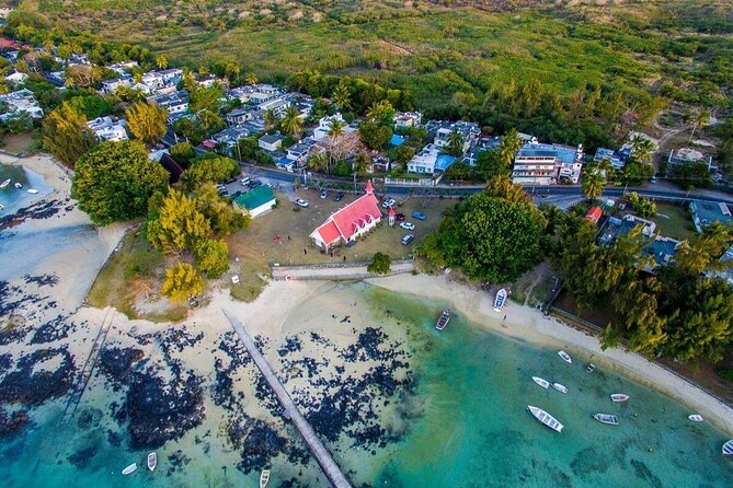 Full-Day North Tour of Mauritius, ALL INCLUSIVE Day Trip, Private SUV Car, Guide - Maheswarnath Mandir and Mont Choisy: a faith stop plus a fast sea break