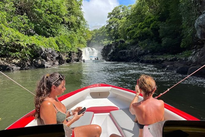 Full Day Shared Speed Boat in Ile Aux Cerfs Lunch & Transfer incl - Key highlights at a glance