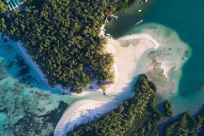 Full Day Shared Tour Catamaran to Ile Aux Cerfs - The comfort and crowding reality on a shared catamaran