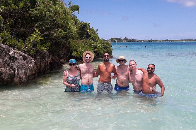 Full Day Tour 5 Island to Ile Aux Cerfs Incl. Lunch and Transfer - Ile aux Cerfs beach time plus Margenie Islet BBQ lunch