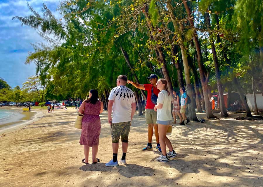 Grand Baie: Coastal Cuisine & Culture Walking Tour - Grand Baie Public Beach: a short pause and a historic beat
