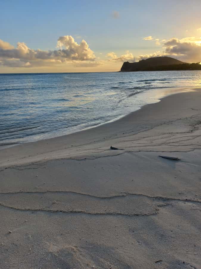 Grand Baie: Three Islands Private Boat Trip and Beach BBQ - Beach BBQ at Noon: What You’re Really Paying For