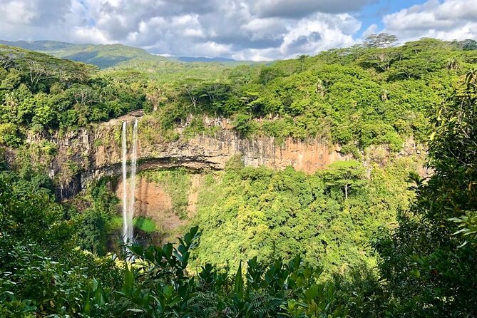 Guided South west Tour - Trou aux Cerfs caldera and the 360° view over Mauritius