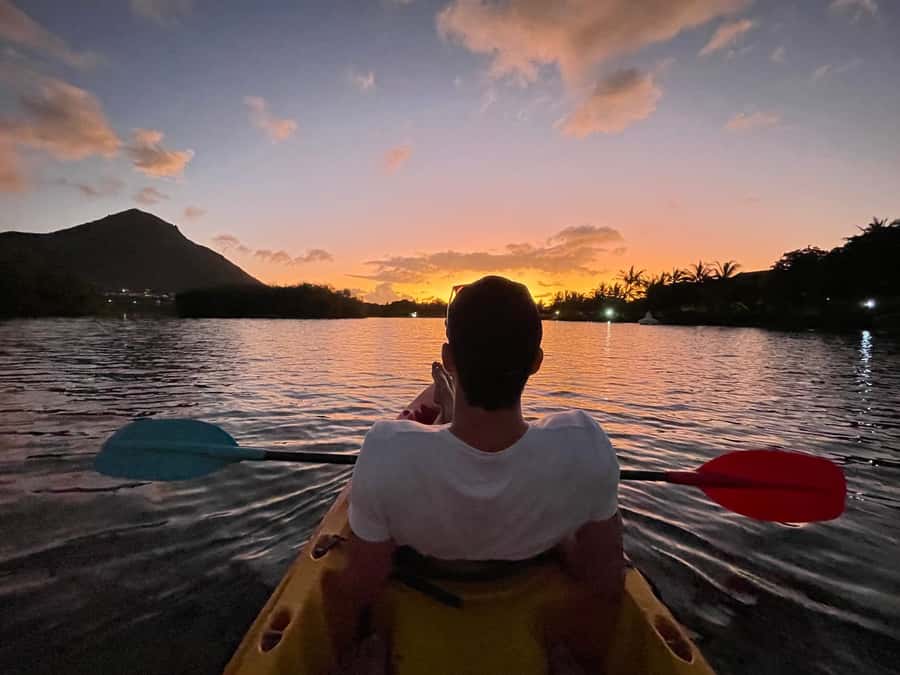 Guided Sundowner Kayak Tour - Meeting Point and Timing: Getting to Tamarin Bay Without Stress