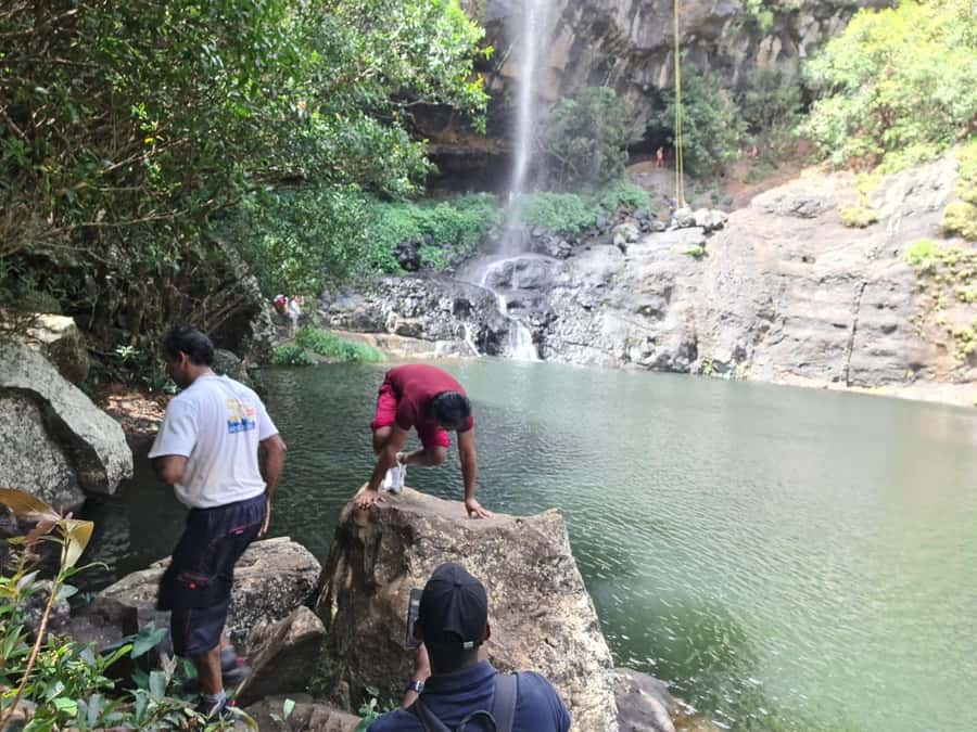 Henrietta: Hiking at the Tamarind Waterfalls - Pickup, sugar cane fields, and the morning rhythm