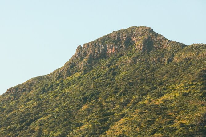 Hiking La Tourelle Mountain in Mauritius - The route: from Tamarin’s coast mood to summit elevation