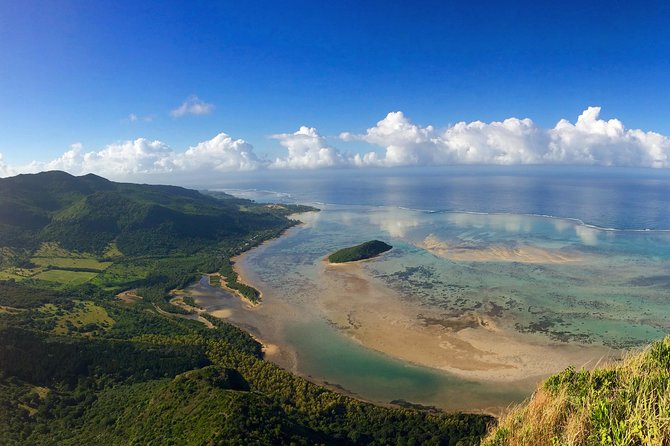Hiking Le Morne Brabant - Small-group guiding in practice: how the best moments are made