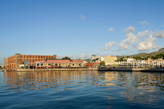 Historical Guided Day Tour : City - Sugar World - Botanical Garden - From 8:30 pickup to botanical gardens, the day starts easy