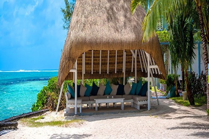 Ile aux 2 Cocos Full Day on All Inclusive with complimentary activities - Blue Bay Beach: the morning’s photo-friendly prelude