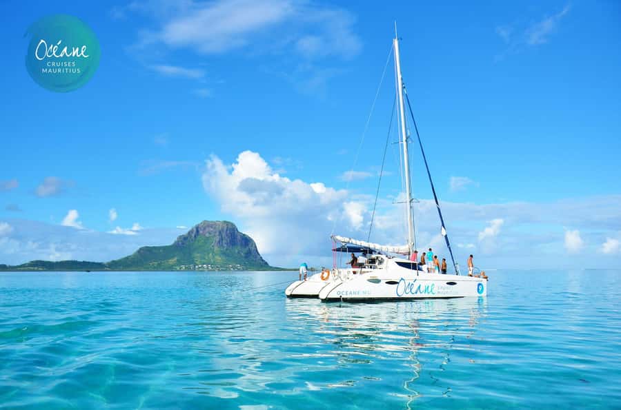 Ile Aux Bénitiers : Private Catamaran Cruise & Gourmet Lunch - Cruise scenery: Morne Mountain and Black River views without the heat