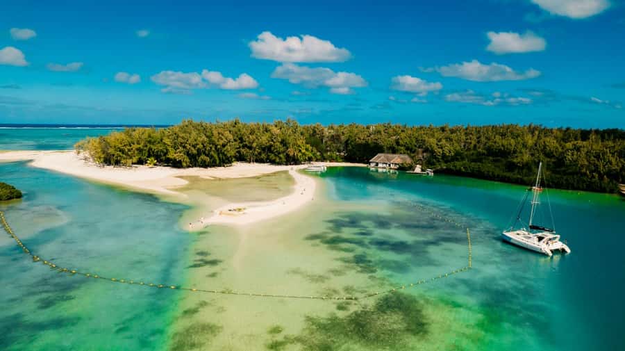 Ile Aux Cerfs: Catamaran Cruise, island, waterfalls, Lunch - Ile aux Cerfs Landing: Beach Relaxing Plus Snorkel Chances