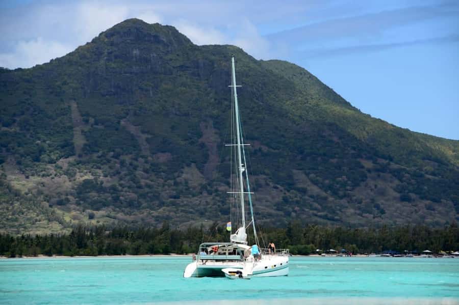 Ile Aux Cerfs Catamaran Cruise sailing from Mahebourg - Eau Bleu Snorkeling: What This Stop Really Gives You