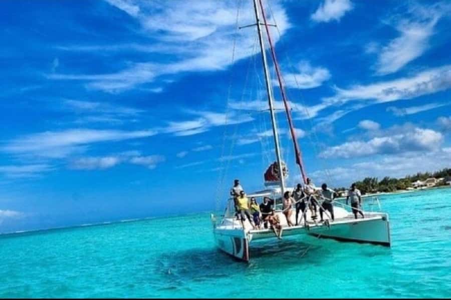 Ile Aux Cerfs Catamaran Cruise with Pick-up/Drop-off & Lunch - Trou dEau Douce to Ile aux Cerfs: The catamaran route that actually delivers