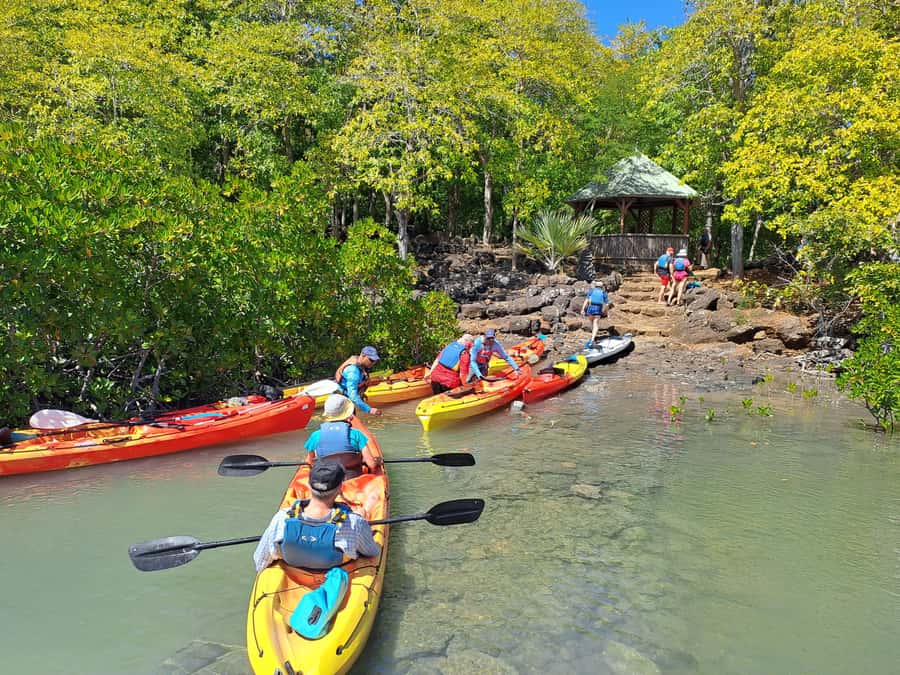 Ile d Ambre Kayaking - The walk to the other side and the 300-year-old ruins