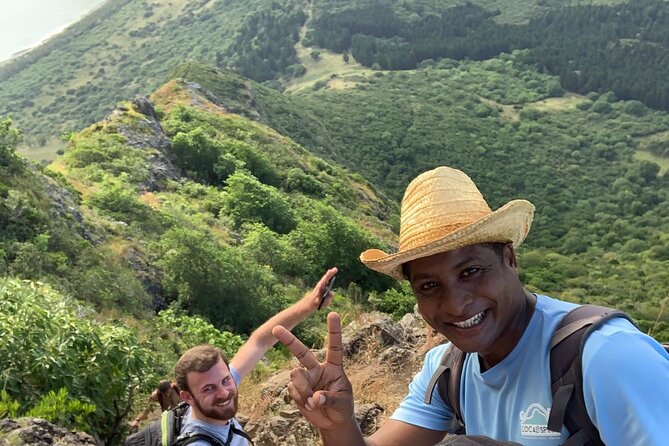Le Morne Mountain: Guided Hike With Our Professional Local Guides - How to prepare: gear and pacing for a steep moment