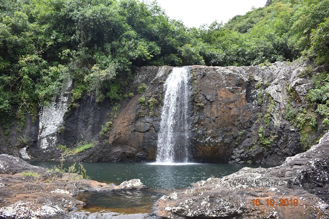 Les septs Cascades Tamarind Falls - Trail Reality Check: Footing, Weather, and Mosquitoes