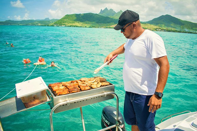 Luxury All-Inclusive Catamaran Cruise to Ile aux Cerfs and GRSE Waterfall - Stop 1: Grande Riviere Sud Est and the quick waterfall moment