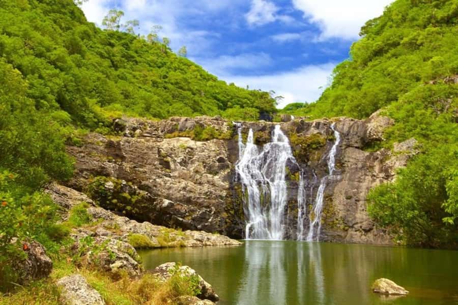 Mauritius: 7 Waterfalls Hike with Lunch and Hotel Transfers - Tamarind Falls and the 7 Waterfalls Hike: What the Trail Feels Like