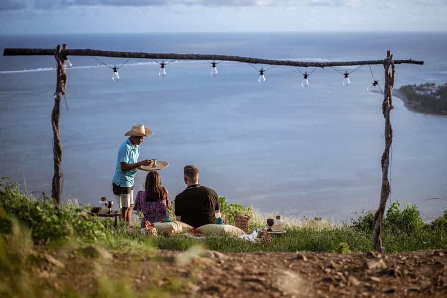 Mauritius: Exclusive Le Morne Sunset Hike & Aperitivo - What to bring so sunset stays fun, not annoying