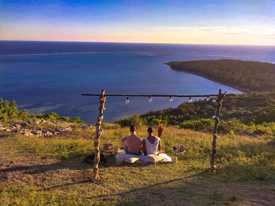 Mauritius: Exclusive Le Morne Sunset Hike & Aperitivo - Le Morne Brabant viewpoint: where the lagoon takes over