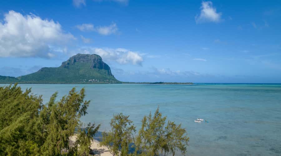 Mauritius: Guided Kayak tour to Benitiers Island - Why Morne Brabant Views Matter More Than You Think