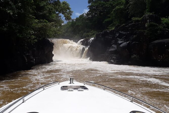 Mauritius : Ile Aux Cerfs 3 islands Speed Boat Trip with BBQ - Starting from Trou d’Eau Douce at 7:30 am