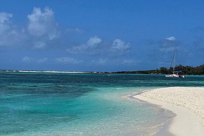 Mauritius: Ile Aux Cerfs Catamaran Tour with Lunch and Drinks - Lagoon Snorkeling and Swimming Breaks: When the Day Turns Underwater