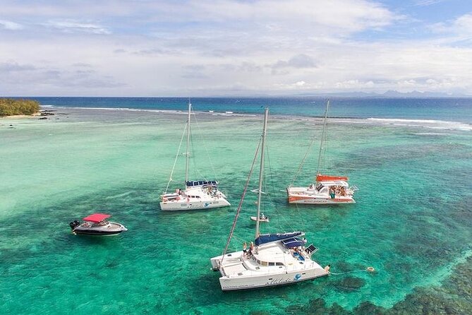 Mauritius: Ile Aux Cerfs Catamaran Tour with Lunch and Drinks - Barbecue Lunch and Unlimited Drinks: The Value Secret