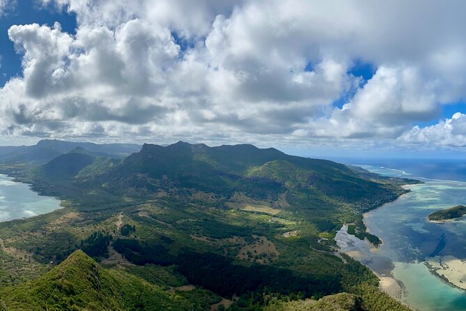 Mauritius: Le Morne: Intimate Hike Away from the Crowd - Key things that make this Le Morne hike special