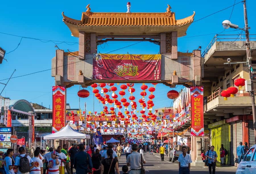 Mauritius: Port Louis / China Town Food & Culture Tour - China Town and the paifang: Sino-Mauritian flavor in the open air