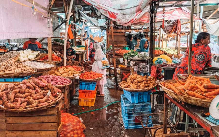 Mauritius: Port Louis / China Town Food & Culture Tour - Guide style, and why the experience can feel flexible
