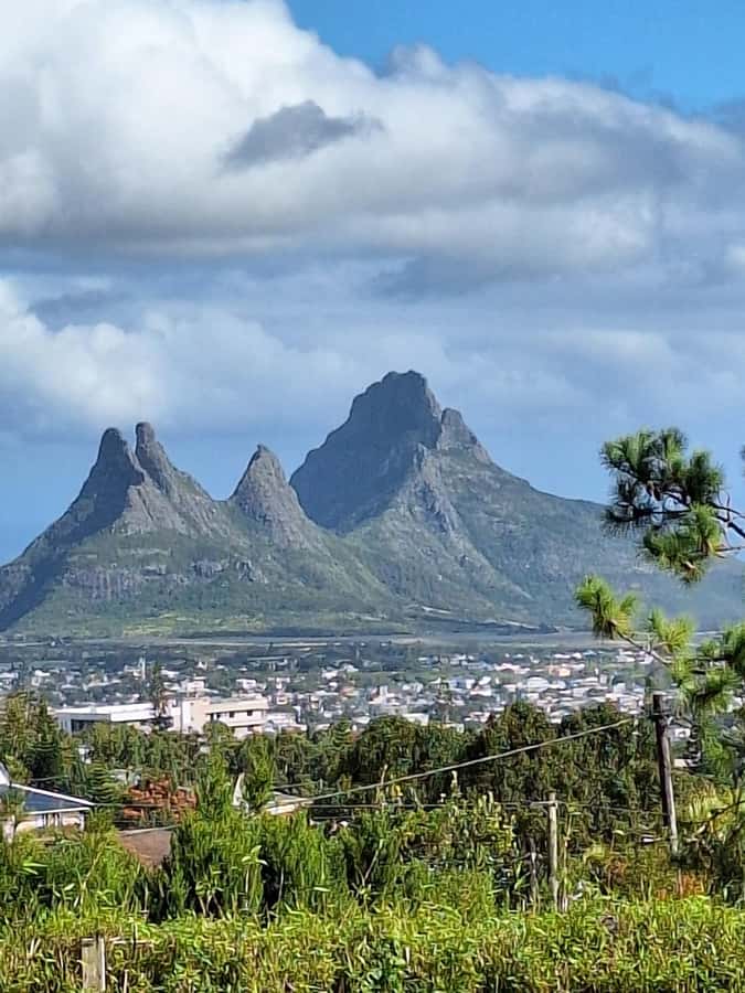 Mauritius: Private South Day Tour with Hotel Transfer - La Rhumerie de Chamarel: rum tasting with real context