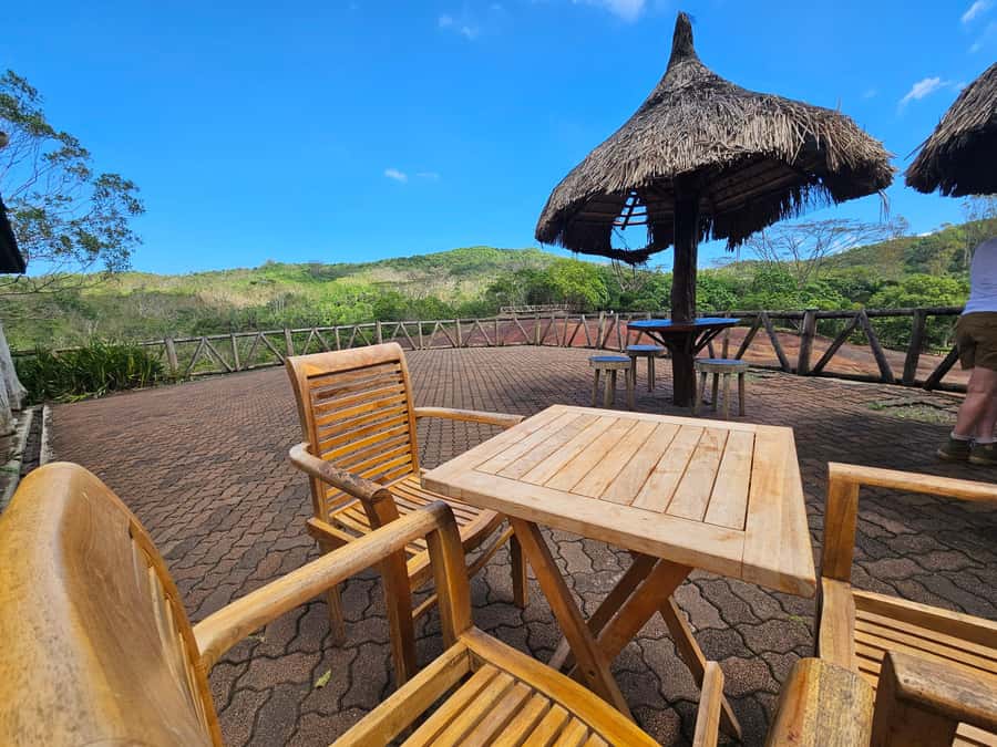 Mauritius: Private Southwest Chamarel Highlights Tour - Lunch at a local restaurant: a short break that keeps the day moving