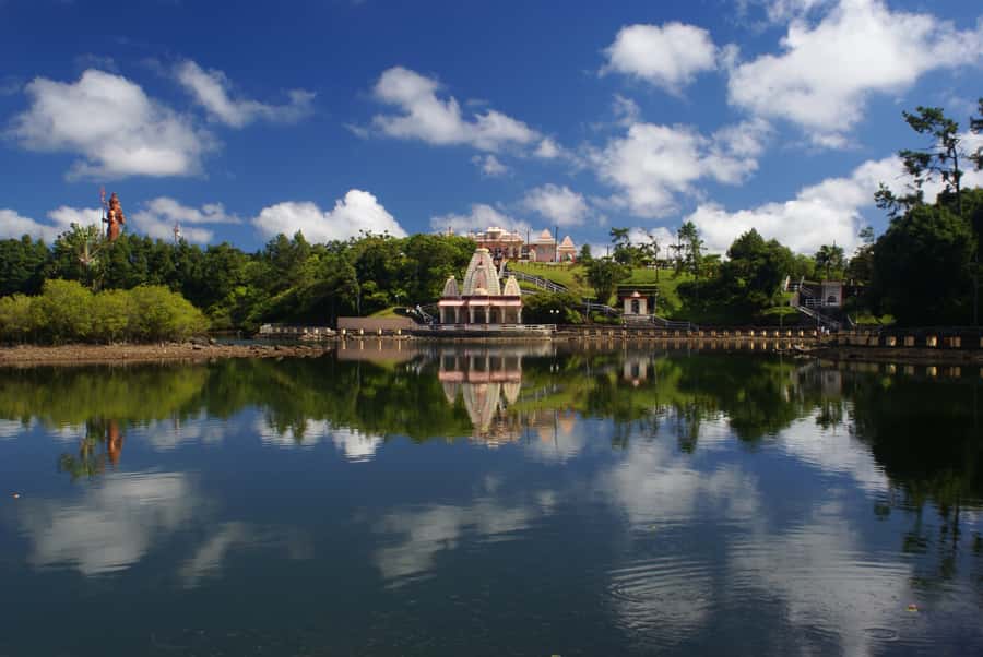 Mauritius: Private Southwest Chamarel Highlights Tour - Trou aux Cerfs and Mare aux Vacoas: volcano to water reservoir in one stop cluster
