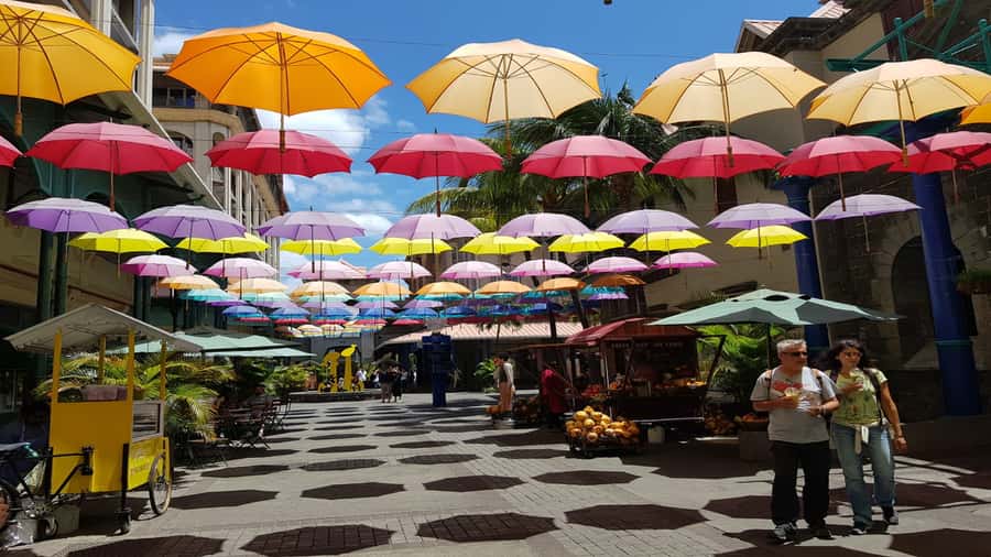 Mauritius: Shopping Tour - Port Louis Markets & Grand Baie - Port Louis markets, Chinatown, Caudan Waterfront, and Umbrella Street