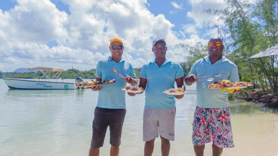 Mauritius: Speedboat Ile aux Cerfs, GRSE Waterfall, BBQ, Bar - Who should book, and who should skip this one?